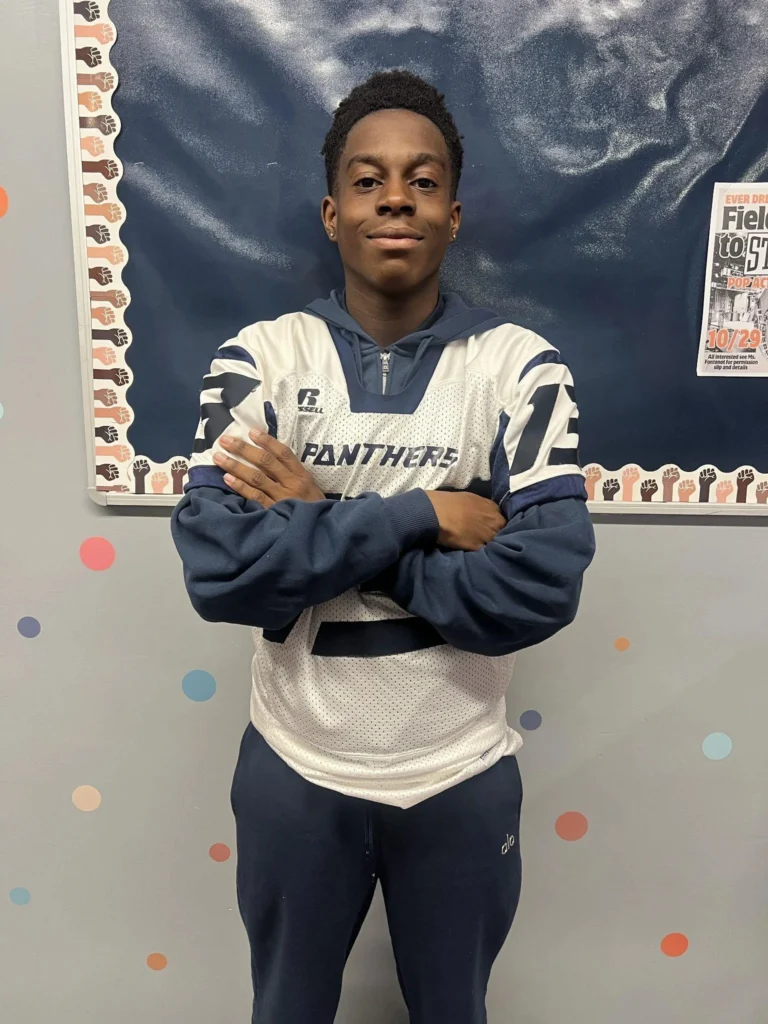 Damilola Aderonmu, Grade 11, Scholarship honoree